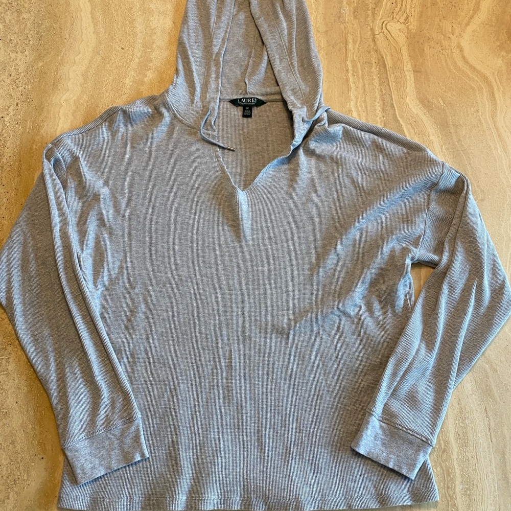 Ralph Lauren casual hoodie. Lightweight cotton in a waffle weave.